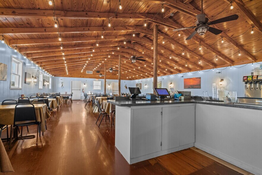 More Photos Of 2383 Hwy 58, Swansboro Restaurant For Sale
