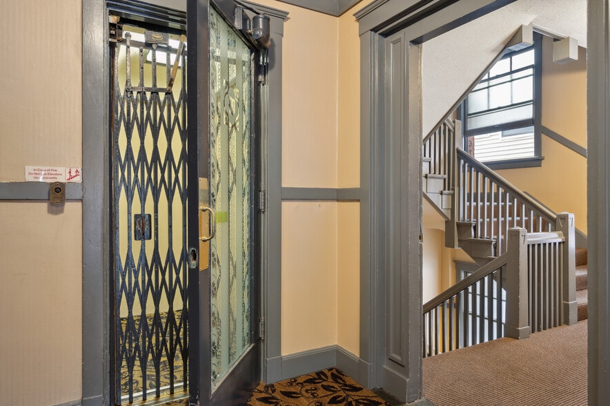 More Photos Of 605 E Denny Way, Seattle Apartments For Sale