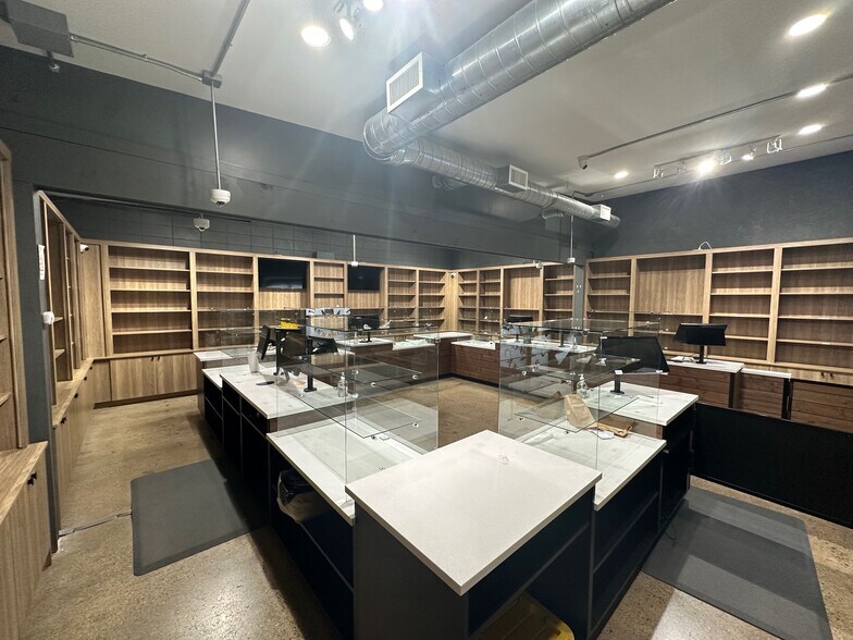 More Photos Of 8991 Hudson Rd, Pittsford Convenience Store For Sale