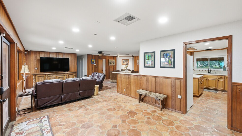 More Photos Of 1211 Leissner School Rd, Seguin Land For Sale