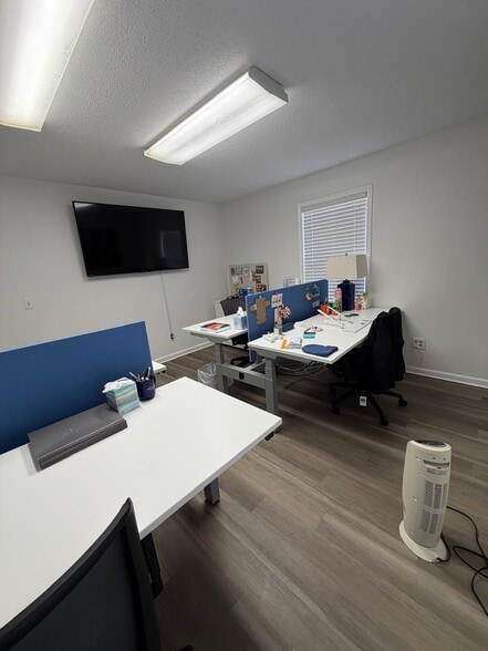 More Photos Of 311 Poplar View Ln W, Collierville Office For Lease