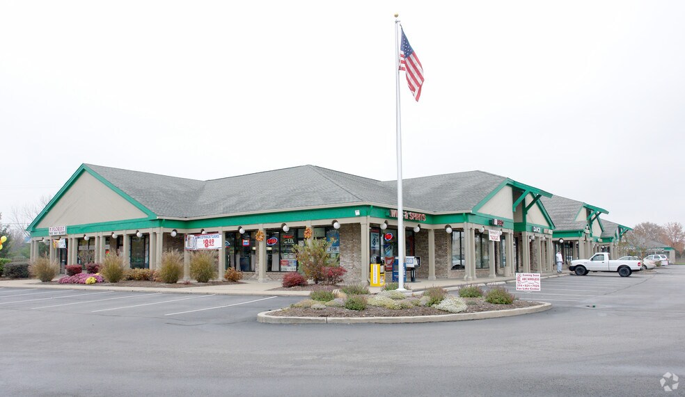 More Photos Of 3801-3837 Vaile Ave, Florissant General Retail For Lease