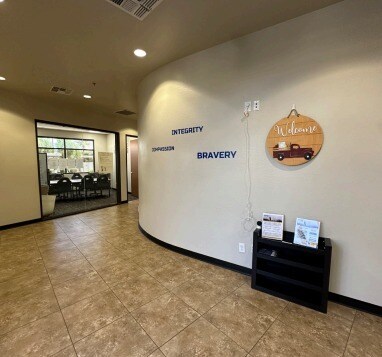 More Photos Of 3170 S Gilbert Rd, Chandler Office For Lease
