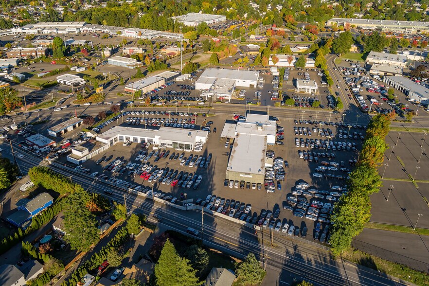 More Photos Of 1940 E Powell Blvd, Gresham Auto Dealership For Sale