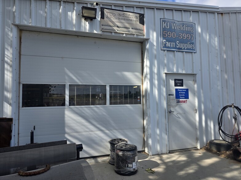 More Photos Of 37836 Highway 78, Grand View Industrial For Sale