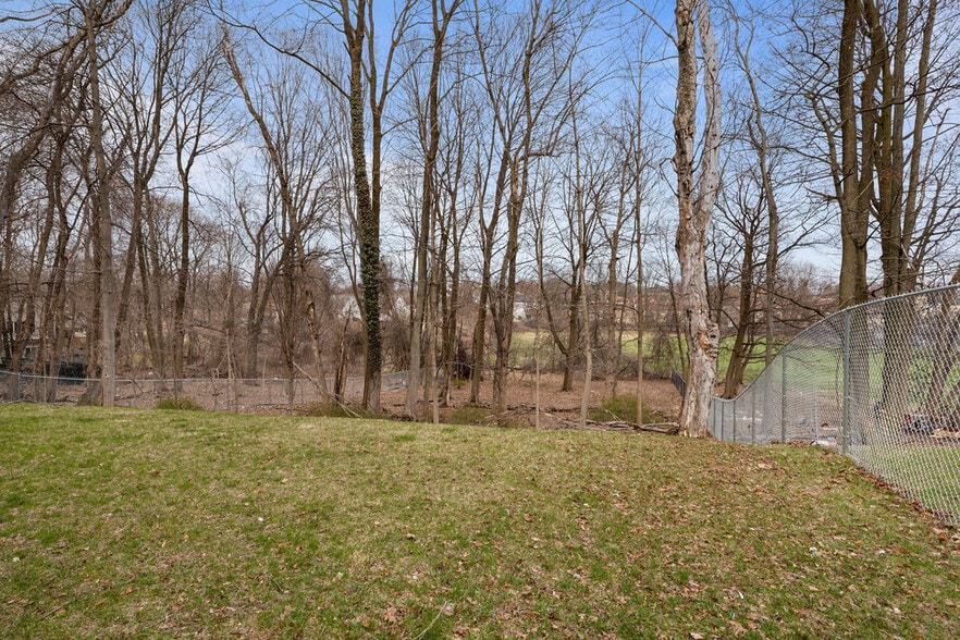 More Photos Of 68 Main St, Monsey Apartments For Sale