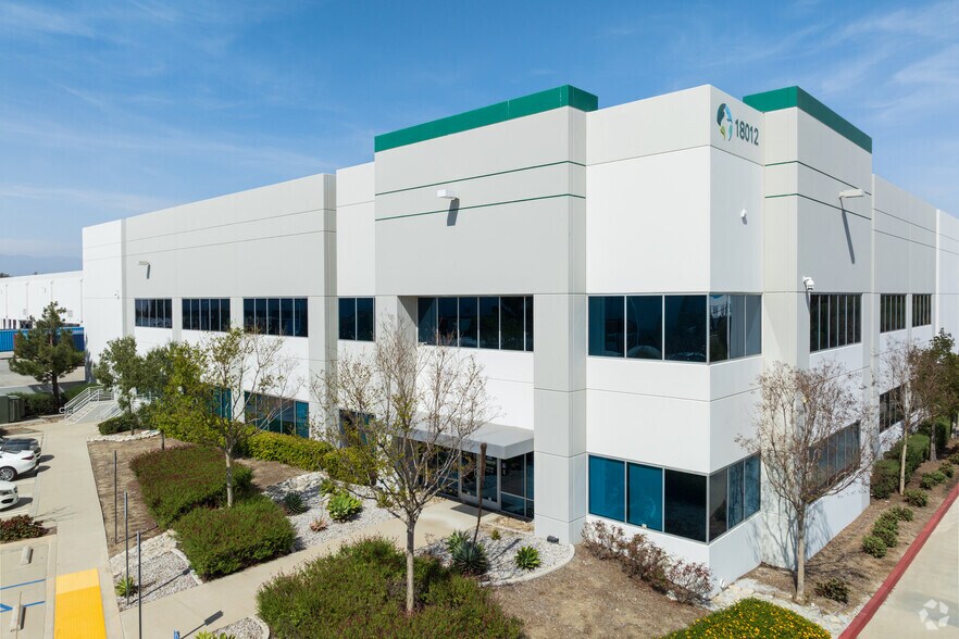 Primary Photo Of 18012 Slover Ave, Bloomington Distribution For Lease