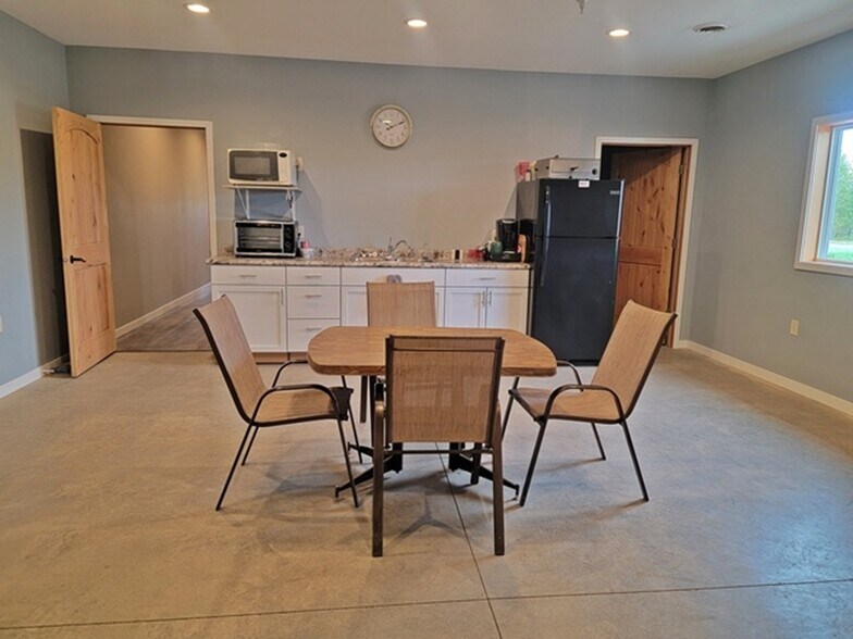 More Photos Of 705 N Main St, Loyal Industrial For Sale