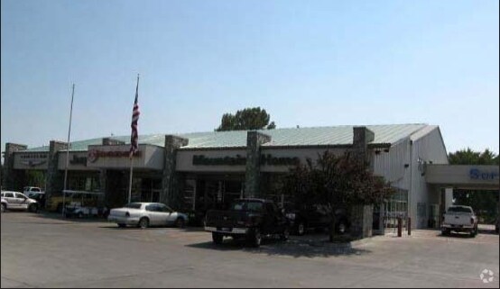 More Photos Of 491 Airbase Rd, Mountain Home Freestanding For Lease