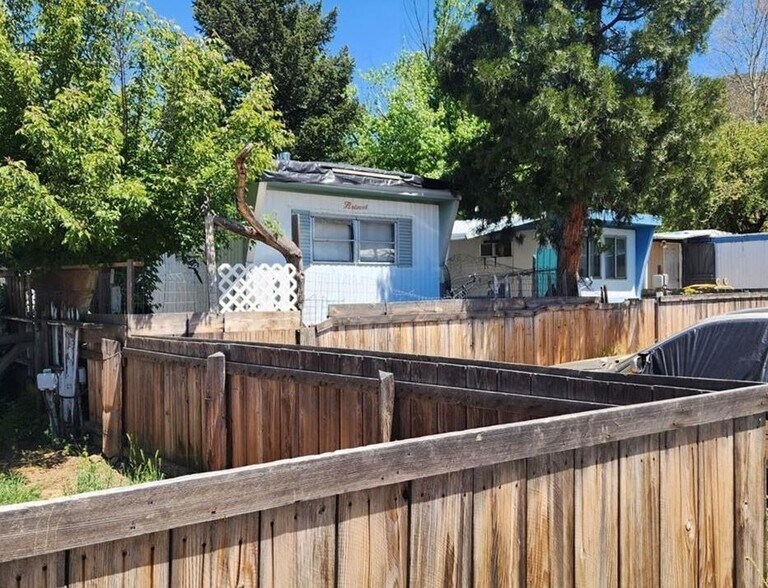 More Photos Of 101 Butte St, Fort Jones Manufactured Housing Mobile Home Park For Sale