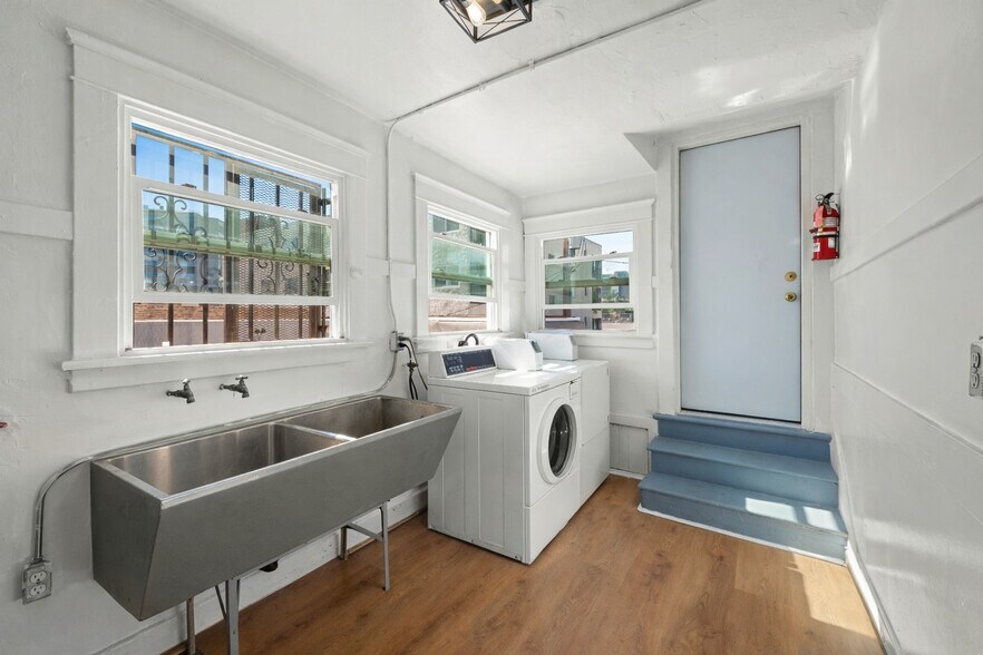 More Photos Of 623 E Broadway, Long Beach Apartments For Sale