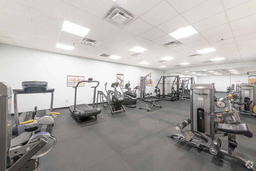 More Photos Of 10 Admiral St, Providence Office For Lease