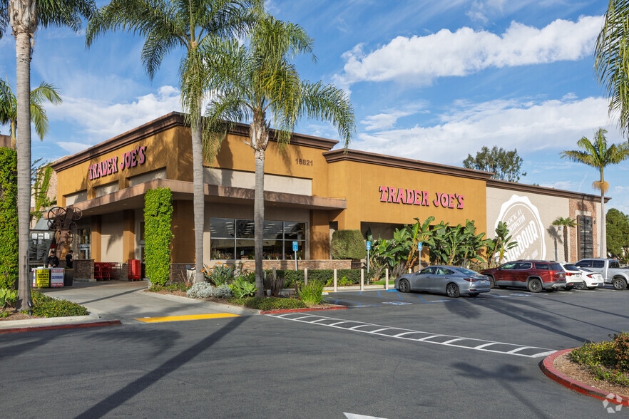 More Photos Of 16821 Algonquin St, Huntington Beach General Retail For Lease