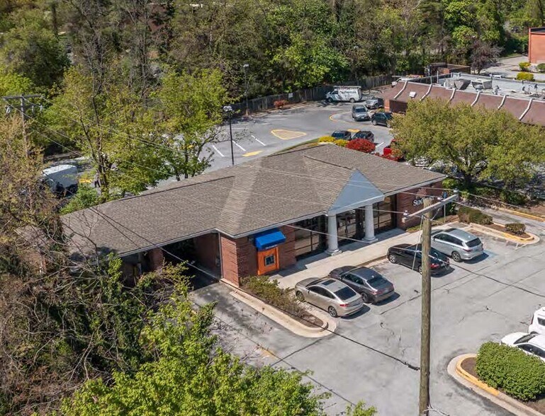 More Photos Of 1702 Reisterstown Rd, Pikesville Bank For Sale
