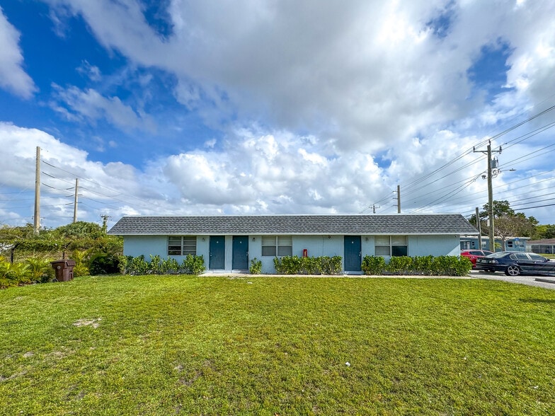 More Photos Of 3307 Windsor Ave, West Palm Beach Apartments For Sale