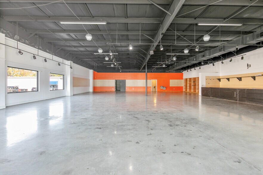 More Photos Of 3756 Sycamore Dairy Rd, Fayetteville Light Manufacturing For Lease