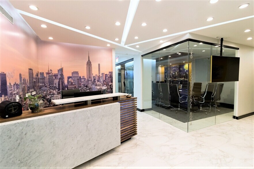 More Photos Of 369 Lexington Ave, New York Office For Lease