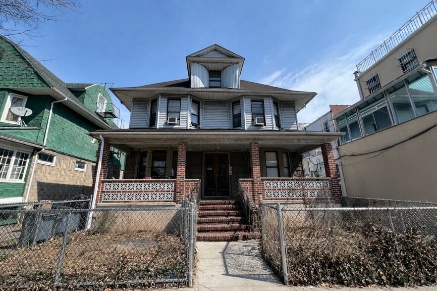 Primary Photo Of 351 E 16th St, Brooklyn Multifamily For Sale