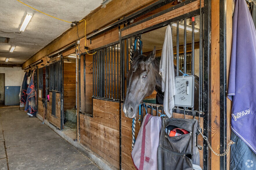 More Photos Of 11 Charlottesburg Rd, Boonton Horse Stables For Sale