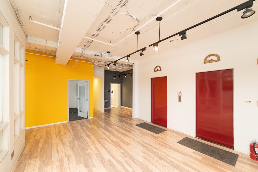 More Photos Of 810-814 Penn Ave, Pittsburgh Office For Lease