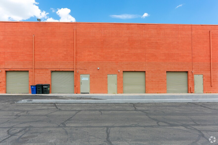 More Photos Of 4545 W Hacienda Ave, Las Vegas Light Distribution For Lease