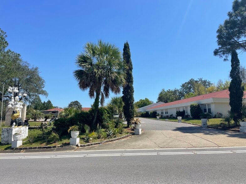 More Photos Of 5151 Northpointe Pky, Pensacola Continuing Care Retirement Community For Sale