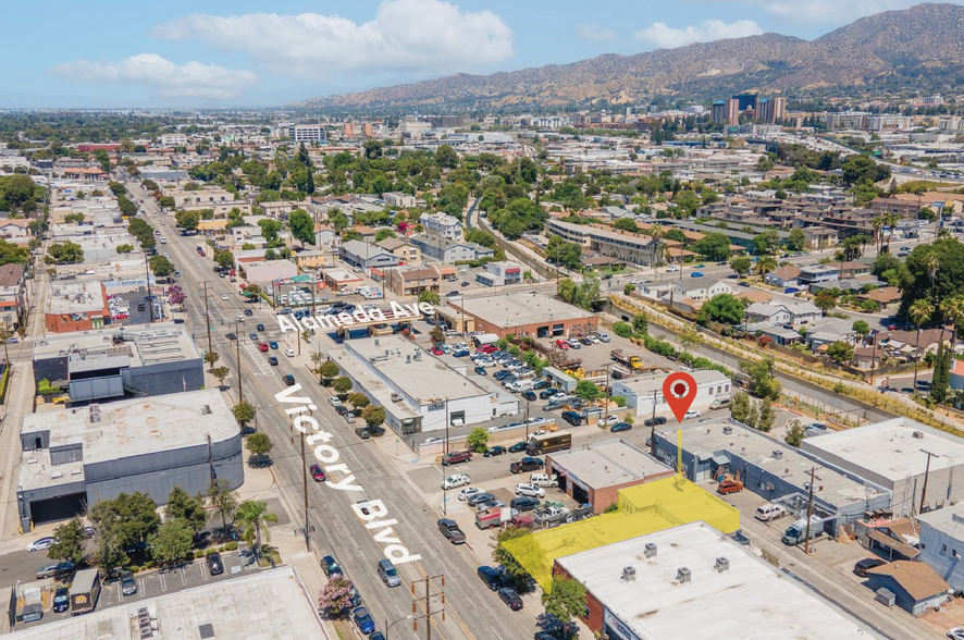 Primary Photo Of 1104 S Victory Blvd, Burbank Auto Repair For Sale