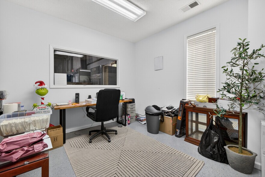 More Photos Of 1250 Warehouse Row W, Fort Payne Industrial For Sale