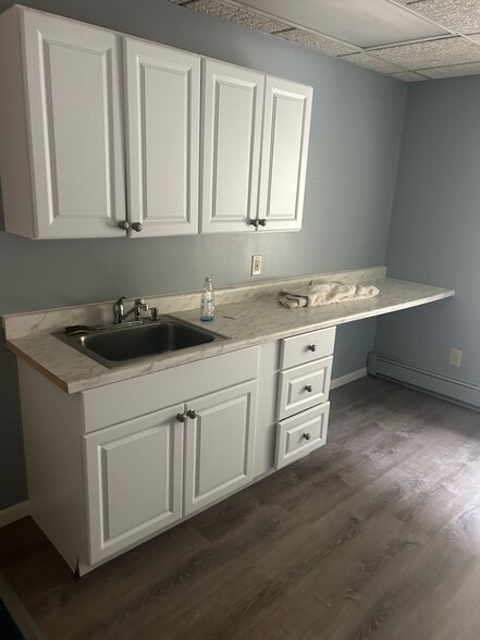 More Photos Of 50 King St, Torrington Office For Sale