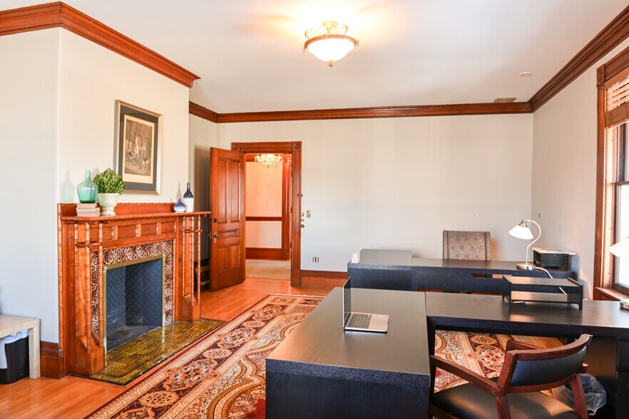 More Photos Of 2 South St, Grafton Office For Lease