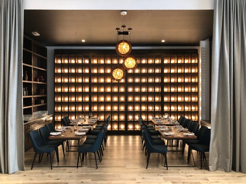 More Photos Of 518 W 7th St, Los Angeles Storefront Retail Residential For Lease