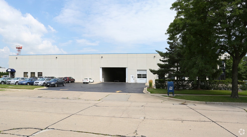 More Photos Of 8150 Lehigh Ave, Morton Grove Warehouse For Sale