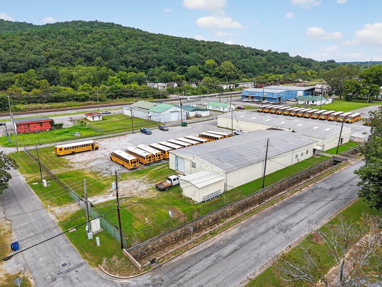 More Photos Of 512 S Wilmer Ave, Anniston Warehouse For Sale