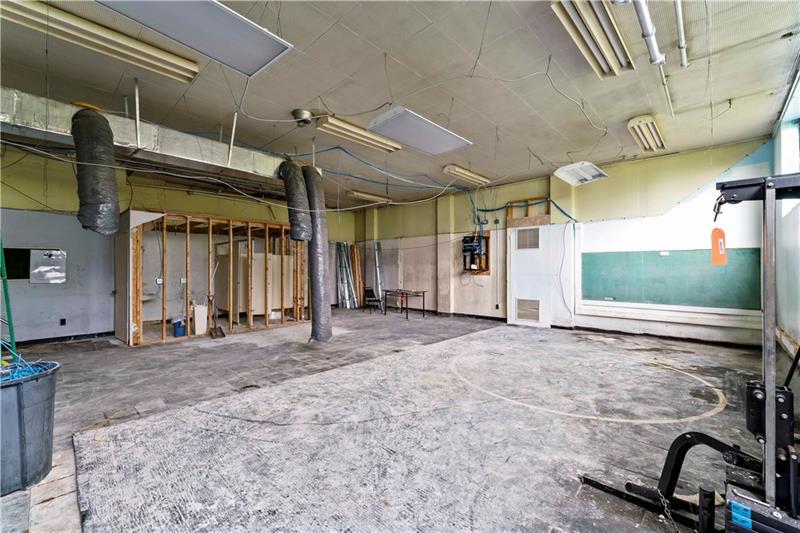 More Photos Of 1530 Hillcrest Ave, Washington Schools For Sale
