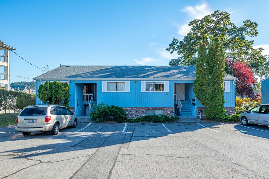 More Photos Of 1475 SE 9th Ave, Oak Harbor Apartments For Sale