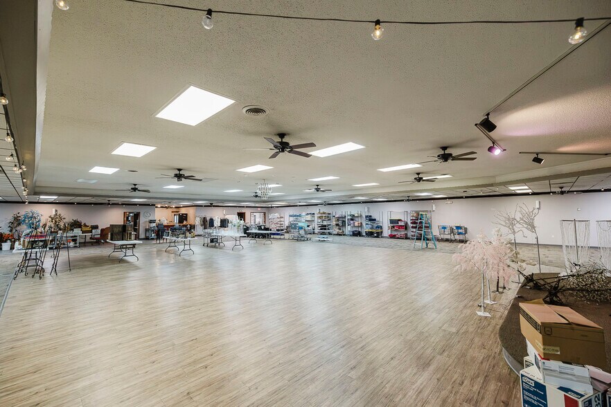 More Photos Of 2350 E 8th St, Hays Freestanding For Sale