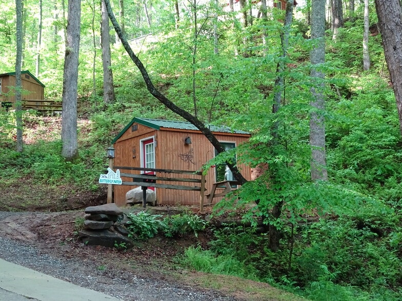 More Photos Of 88 Lower Mountain Creek Rd, Robbinsville Trailer Camper Park For Sale