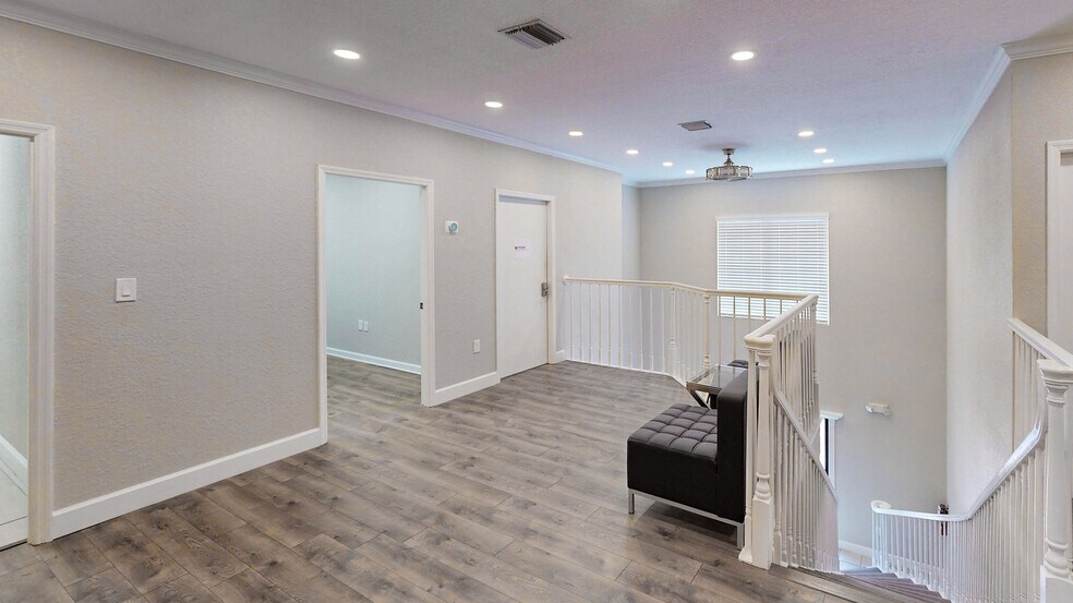 More Photos Of 2745 W Fairbanks Ave, Winter Park Office For Lease