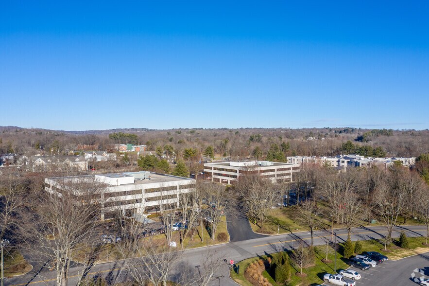 More Photos Of 80 Business Park Dr, Armonk Office For Lease