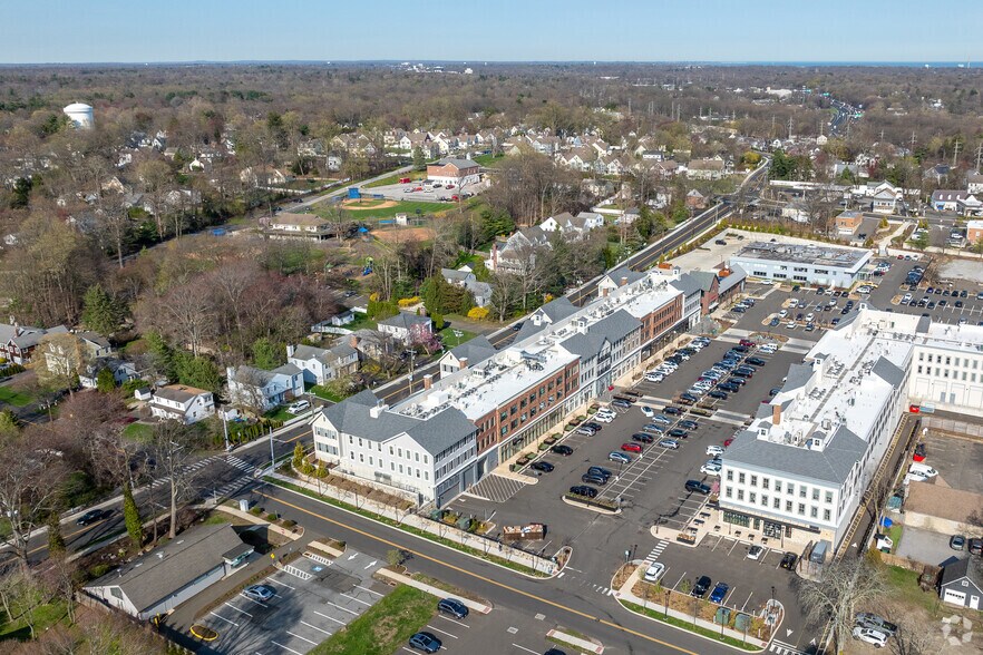 More Photos Of 102 Heights Rd, Darien Apartments For Lease