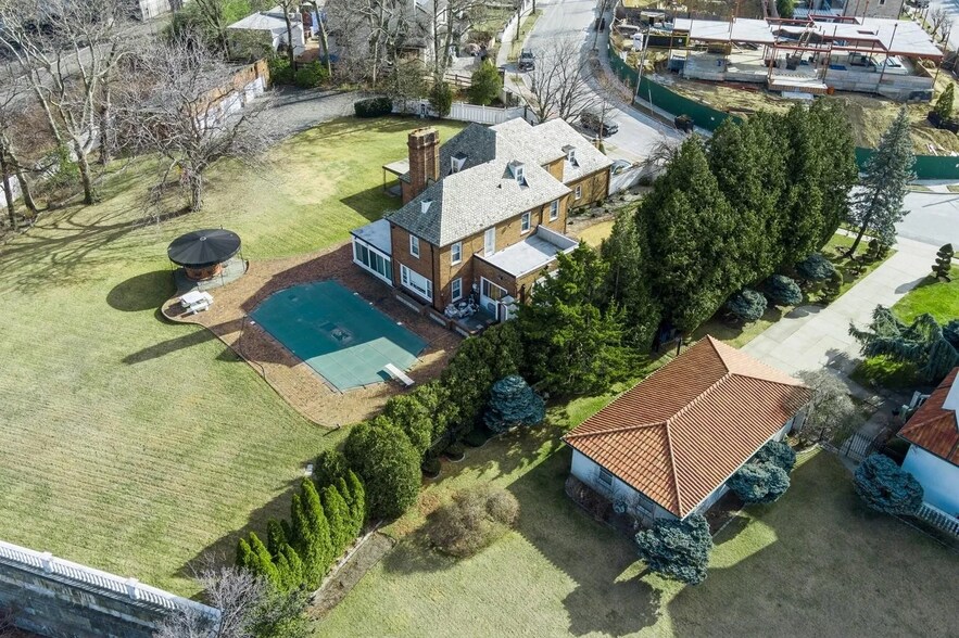 More Photos Of 125 Malba Dr, Flushing Land For Sale