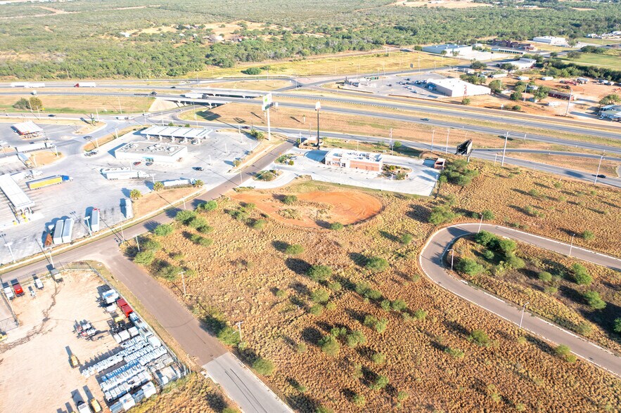 More Photos Of 0000 IH 35 Frontage, Cotulla Land For Sale