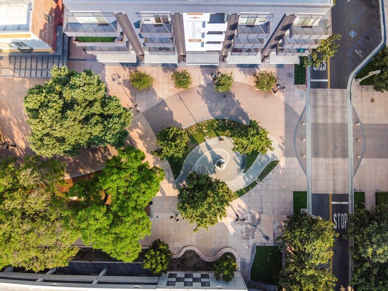 More Photos Of 3870 Main St, Riverside Apartments For Lease