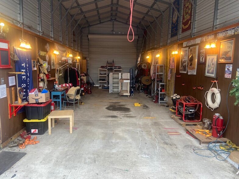 More Photos Of 311-315 Oak Ln, Glenolden Self Storage For Sale