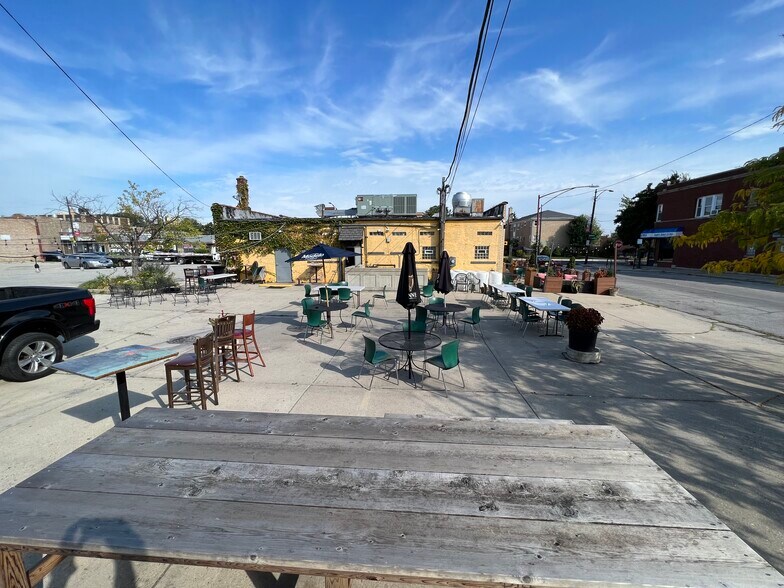 More Photos Of 5901 W Lawrence Ave, Chicago Freestanding For Sale