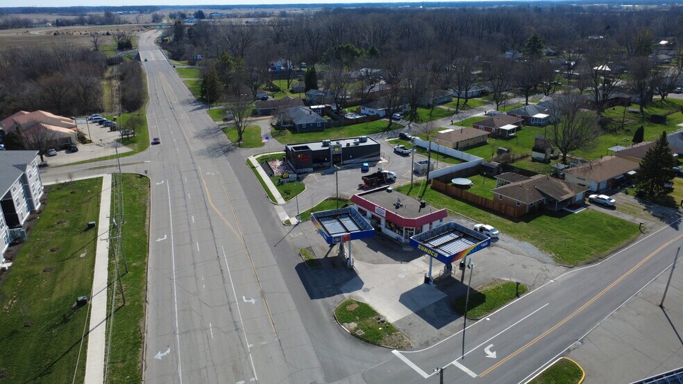 More Photos Of 3401 E Memorial Dr, Muncie Storefront For Sale