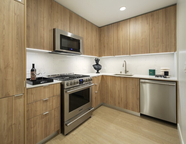 More Photos Of 1629 Veteran Ave, Los Angeles Apartments For Sale