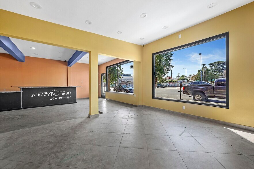 More Photos Of 4832-4850 Lankershim Blvd, North Hollywood Storefront For Lease