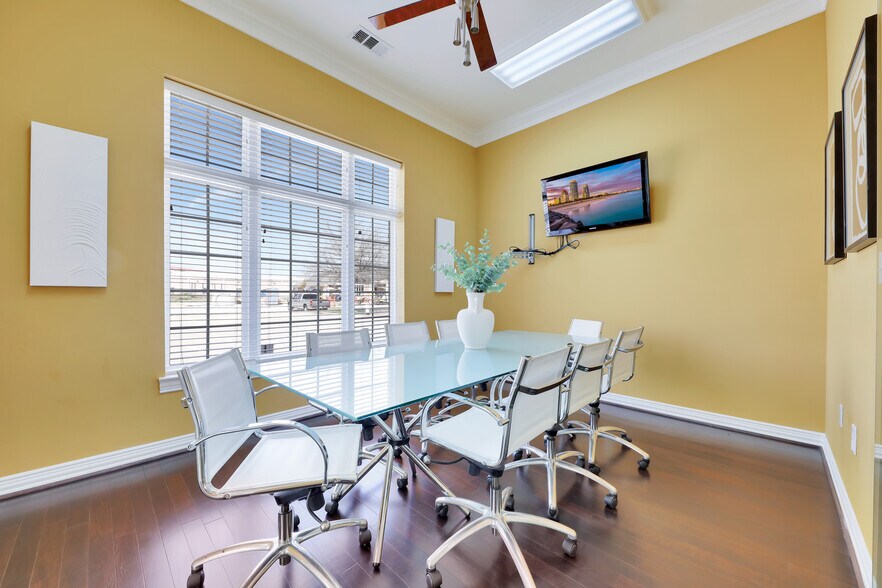 More Photos Of 860 Hebron Pky, Lewisville Medical For Sale