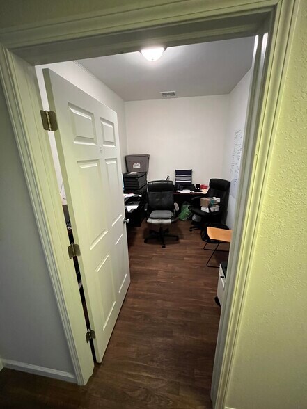 More Photos Of 1212-1220 Madison Ave, Toledo Storefront Retail Office For Lease